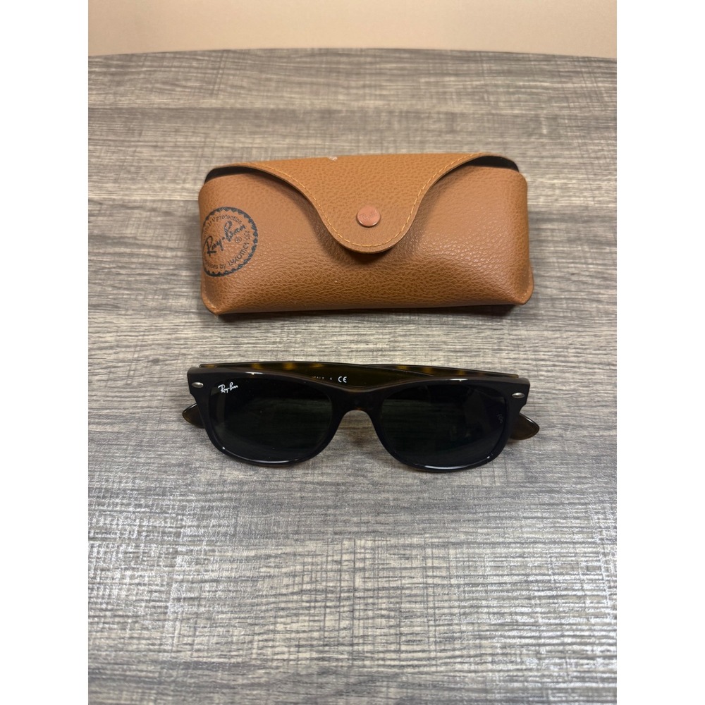 Ray-Ban RB2132 New Wayfarer Sunglasses Tortoise Shell 52mm G-15 Lenses Italy